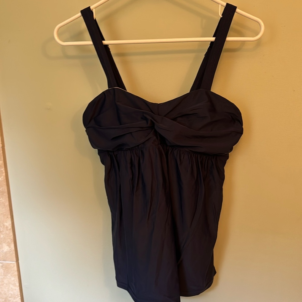 Navy swim top EUC